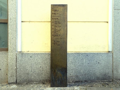 Stele Hauptplatz Nähe Domgasse
