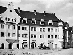 Foto: Archiv der Stadt Linz Aufnahme der Häuser Wimhölzelstraße 25 bis 35 in der Zwischenkriegszeit
