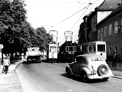 Aufnahme der Straßenenge im Ortzentrum von Ebelsberg aus dem Jahr 1952