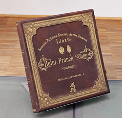Cover des Mitarbeiter Albums
