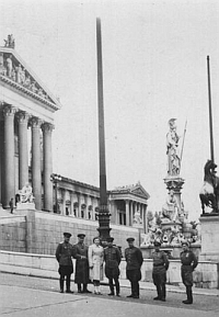 de-nazification in Vienna