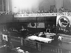 Große Antifa-Kundgebung im Volksgartensaal am 23. September 1932