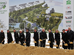 Foto: Archiv der Stadt Linz Spatenstich Gruene Mitte