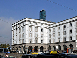 Brückenkopfgebäude