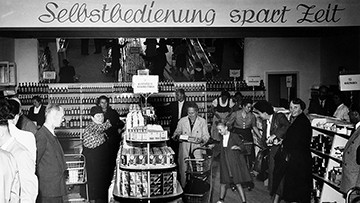 Foto: Archiv der Stadt Linz Konsumfiliale in der Wiener Strasse