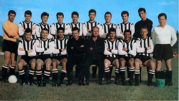 Foto: Festschrift 60 Jahre LASK LASK-Mannschaft im Jahre 1965