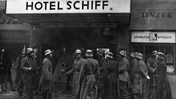 Foto: Archiv der Stadt Linz Hotel Schiff zu Beginn der Februarkämpfe