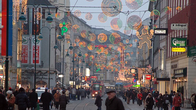 Foto: Archiv der Stadt Linz Landstraße zur Weihnachtszeit