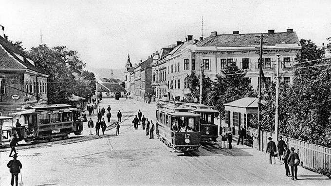 Foto: Archiv der Stadt Linz Straßenbahnhaltestelle Blumau