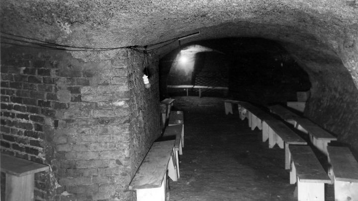 Foto: Nordico Blick in einen Luftschutzstollen.