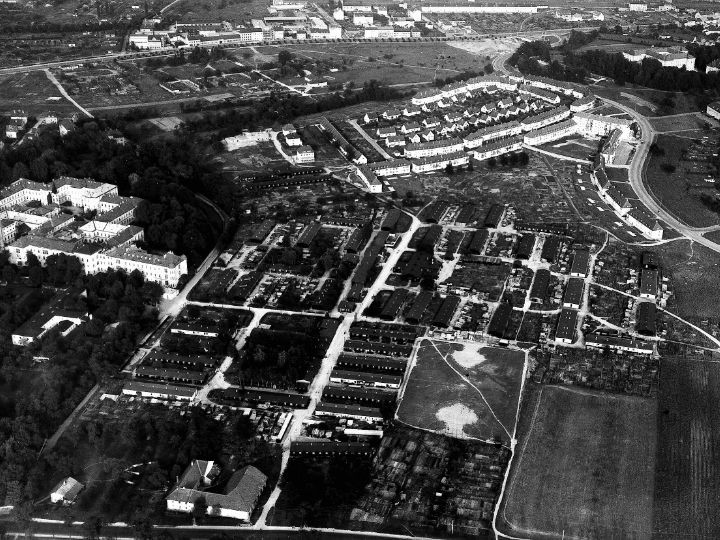 Foto: Archiv der Stadt Linz Barackenlager Niedernhart
