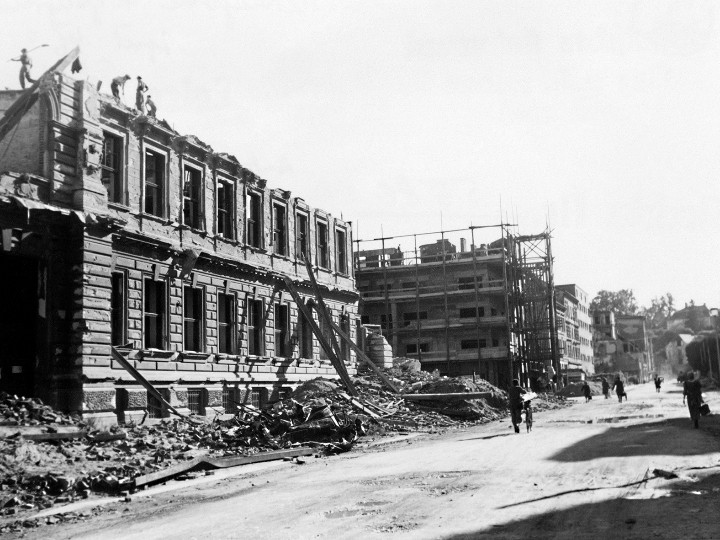 Foto: Archiv der Stadt Linz 5_Wiederaufbau_1946_Figulystrasse_Schule_Foto_Archiv_der_Stadt_Linz_slider