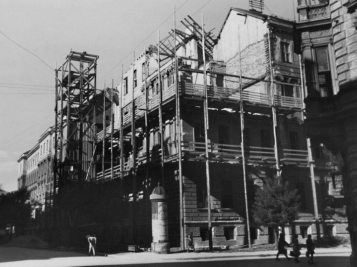 Foto: Archiv der Stadt Linz 7_Wiederaufbau_1946_Goethestrasse_17_HTL_Foto_Archiv_der_Stadt_Linz_slider